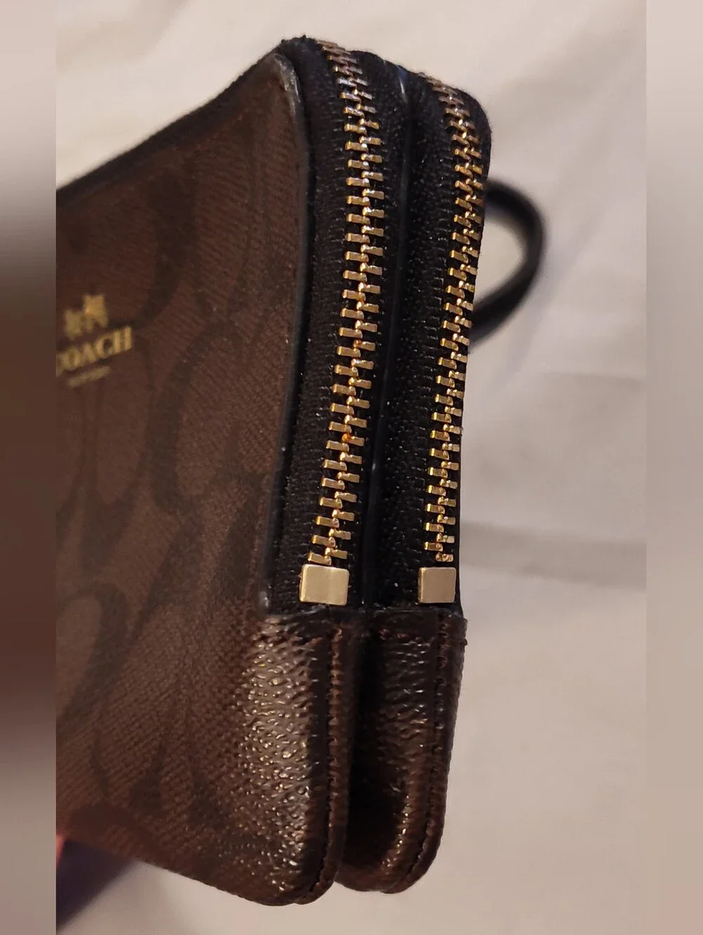Like-New! COACH Double Zipped Wristlet In Brown Signature Wristlet